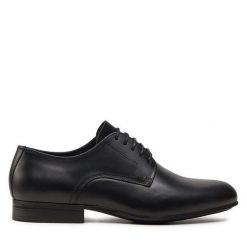 Półbuty Calvin Klein. Czarne eleganckie półbuty CALVIN KLEIN, bez wzorów, bez obcasa, bez zapięcia. Za 509.99 zł.