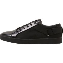 Calvin Klein ITALO 2 Sneakersy niskie black. Trampki marki CALVIN KLEIN. Za 669.00 zł.