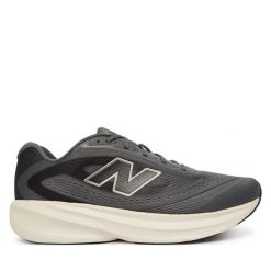 Buty do biegania New Balance. Szare buty do biegania New Balance, bez wzorów, bez zapięcia, do biegania. Za 399.99 zł.