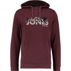 Jack & Jones JCOHONG Bluza z kapturem fudge. Bluzy z kapturem marki Jack & Jones, m, z bawełny, z kapturem. Za 169.00 zł.