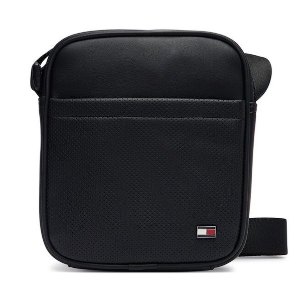Saszetka Tommy Hilfiger. Czarne saszetki i nerki Tommy Hilfiger, bez wzorów. Za 329.99 zł.