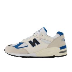 New Balance 990 v2 Made In USA White Blue. Szare bezrękawniki New Balance, m, bez wzorów, z materiału, bez kołnierzyka, bez ramiączek. Za 1,543.49 zł.