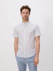 Koszula slim fit ze stójką - jasnoniebieski. Niebieskie koszule Reserved, l, bez wzorów, z bawełny, bez kołnierzyka, bez ramiączek. Za 89.99 zł.