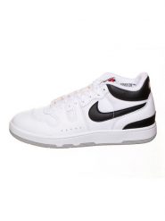 Nike Skórzane sneakersy "Attack QS" w kolorze białym rozmiar: 45. Białe buty sportowe casual Nike, bez wzorów, z materiału, bez zapięcia. Za 343.41 zł.