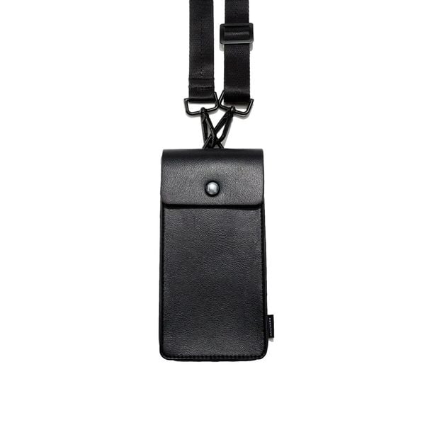 Etui na okulary Hawkers. Czarne okulary przeciwsłoneczne Hawkers. Za 118.50 zł.