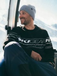 4F Sweter loose z wełną męski - czarny XL. Czarne swetry nierozpinane 4F, m, bez wzorów, z wełny, bez kołnierzyka, bez ramiączek. Za 299.99 zł.