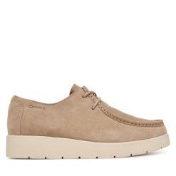 Półbuty Calvin Klein. Białe eleganckie półbuty CALVIN KLEIN, bez wzorów, bez obcasa, bez zapięcia. Za 649.99 zł.