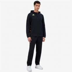 Bluza Kappa Giordizi. Czarne bluzy z kapturem Kappa, na zimę, l, bez wzorów, z bawełny, z kapturem. Za 236.45 zł.