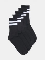 Skarpetki basic 5 pack - czarny. Czarne skarpety Sinsay, bez wzorów. Za 19.99 zł.
