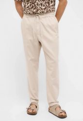 Męskie Spodnie Jeansowe Mustang Style Milano Jogger Oyster White 1016330 3025. Białe joggery i bojówki Mustang, l, bez wzorów, z jeansu. Za 219.99 zł.