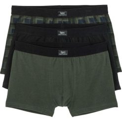 Bokserki (3 pary) bonprix ciemnozielony w kratę + czarny + ciemnozielony. Bokserki marki Under Armour. Za 50.97 zł.