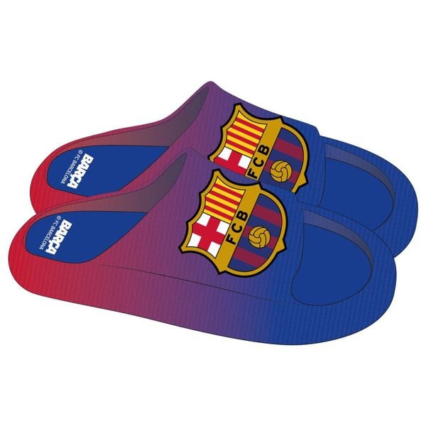 FC Barcelona klapki na basen i plażę unisex. Klapki Cerda, z materiału. Za 89.00 zł.