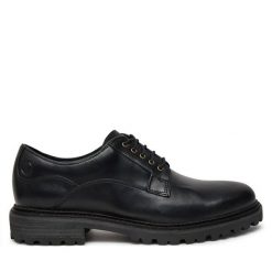 Półbuty Clarks. Czarne eleganckie półbuty Clarks, bez wzorów, bez obcasa, bez zapięcia. Za 369.99 zł.