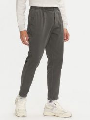 Tommy Jeans Chinosy Isaac DM0DM20693 Szary Slim Fit. Szare eleganckie spodnie Tommy Jeans, m, z bawełny. Za 99.99 zł.