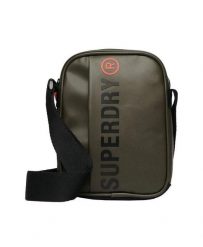 Superdry Tarp Cross Body Bag – kompaktowa torba z poliestru – Surplus Goods. Zielone torby na ramię Superdry, bez wzorów, na ramię, małe, bez dodatków. Za 173.35 zł.