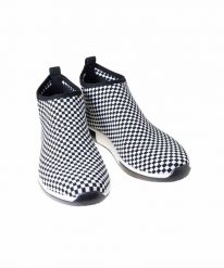 Buty męskie Leiko Tomi. Czarne buty turystyczne Brubeck, bez wzorów, z materiału, bez zapięcia, trekkingowe. Za 159.00 zł.