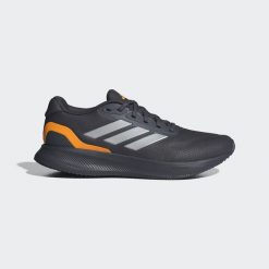 Buty Runfalcon 5 Running. Brązowe buty do biegania Adidas, bez wzorów, bez zapięcia, do biegania. Za 259.00 zł.