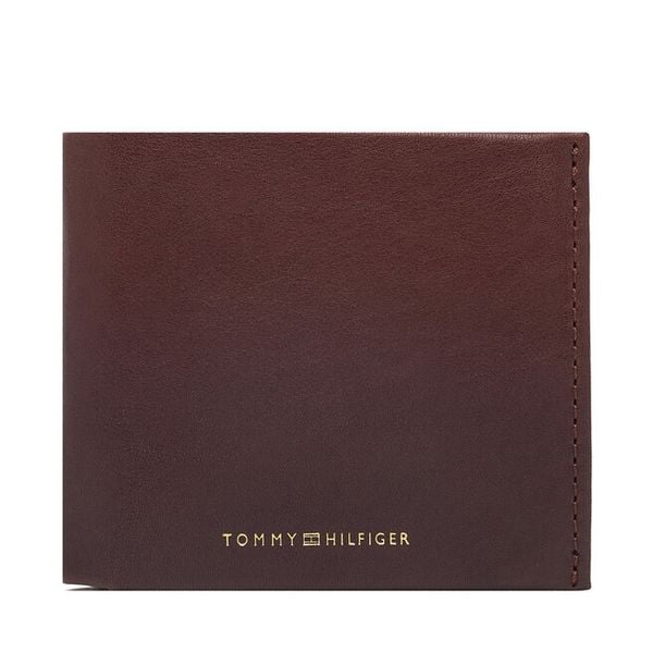 Portfel Tommy Hilfiger. Brązowe portfele Tommy Hilfiger, bez wzorów. Za 349.99 zł.