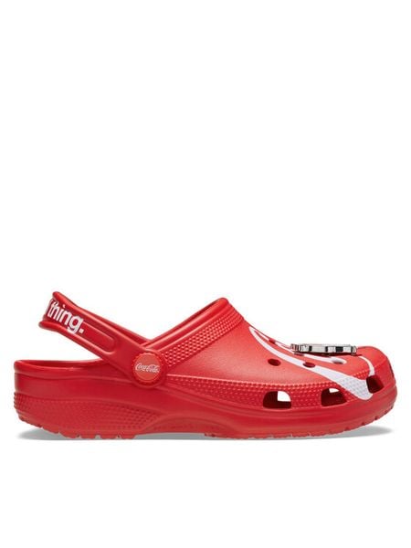 Crocs Klapki Classic Clog Coca-Cola 212129 Czerwony. Czerwone klapki Crocs, z tworzywa sztucznego. Za 299.99 zł.