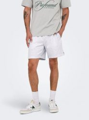 ONLY & SONS Szorty "Onsdavid" w kolorze białym rozmiar: XL. Białe szorty Only & Sons, xl, bez wzorów. Za 48.05 zł.