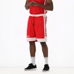 Spodenki koszykarskie Spalding Reversible Dwustronne. Czerwone krótkie spodenki sportowe Spalding, s, bez wzorów, z materiału. Za 215.00 zł.