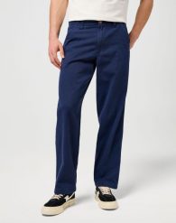 MESKIE SPODNIE MATERIALOWE WRANGLER RELAXED CHINO NAVY 112373190. Niebieskie eleganckie spodnie Wrangler, l, z materiału. Za 219.99 zł.