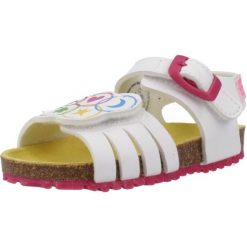 Sandały AGATHA RUIZ DE LA PRADA 242936A Biały. Białe sandały AGATHA RUIZ DE LA PRADA, z syntetyku, bez zapięcia. Za 191.23 zł.