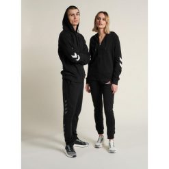 Kurtka z kapturem Hummel hmlLEGACY zip. Czarne kurtki Hummel, xs, bez wzorów, z kapturem. Za 186.50 zł.