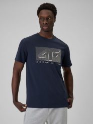 4F T-shirt regular z nadrukiem męski - granatowy S. Niebieskie t-shirty 4F, m, bez wzorów, z dresówki, bez kołnierzyka, bez ramiączek. Za 69.99 zł.