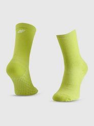 4F Skarpety sportowe w kolorze żółtym rozmiar: 43-46. Żółte skarpetki sportowe 4F, bez wzorów. Za 35.10 zł.