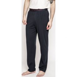 Emporio Armani - Spodnie. Spodnie treningowe długie marki Emporio Armani. W wyprzedaży za 119.90 zł.