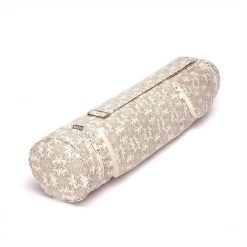 Bawełniana torba na matę do jogi Bodhi Asana Bag 60 - ecru. Białe torby na ramię BODHI, bez wzorów, z bawełny, bez dodatków. W wyprzedaży za 99.00 zł.