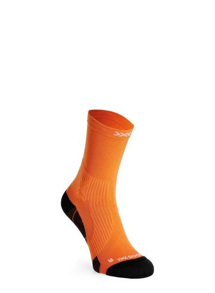 Skarpety biegowe X-Socks Trailrun Perform Crew. Brązowe skarpety X-Socks, bez wzorów, z materiału. Za 119.99 zł.