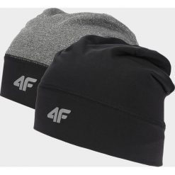 Czapka do biegania uniseks. Czapki zimowe 4F, bez wzorów, z dzianiny. Za 49.99 zł.