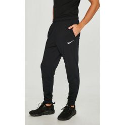 Nike - Spodnie. Spodnie treningowe długie marki Nike. Za 189.90 zł.