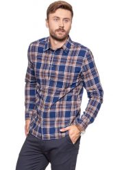 KOSZULA WRANGLER LS 1PKT SHIRT BLUE DEPTHS W5760OPJY 112129453. Niebieskie koszule Wrangler, m, bez wzorów, bez kołnierzyka, bez ramiączek. W wyprzedaży za 69.99 zł.