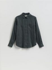 Lniana koszula regular fit - oliwkowy. Zielone koszule Reserved, l, bez wzorów, bez kołnierzyka, bez ramiączek. Za 179.99 zł.