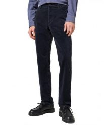 WRANGLER MĘSKIE SPODNIE SZTRUKSOWE RIVER DARK NAVY 112356784 W17T018200. Niebieskie jeansy Wrangler, l. Za 219.99 zł.