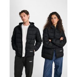 Kurtka Hummel. Czarne kurtki Hummel, na jesień, bez wzorów, z puchu, bez kaptura. Za 343.00 zł.