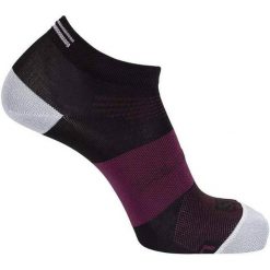 Skarpety sportowe Salomon Sonic Pro. Czarne skarpetki sportowe Salomon, bez wzorów. W wyprzedaży za 18.00 zł.