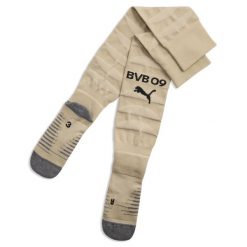 Męskie skarpety Borussia Dortmund 25/26 PUMA. Brązowe skarpetki sportowe Puma, bez wzorów. Za 99.00 zł.