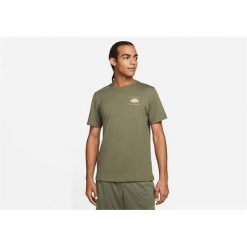 Koszulka sportowa męska Nike Air Jordan Flight Essentials Graphic. Zielone t-shirty sportowe Nike, bez wzorów, bez ramiączek. Za 244.00 zł.