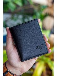 BAGmori Skórzany portfel w kolorze czarnym - 8 x 10 x 2 cm rozmiar: onesize. Czarne portfele BAGmori, bez wzorów, z materiału. Za 86.99 zł.