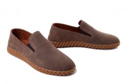 Manitu 630269-02 brązowy, półbuty męskie. Brązowe eleganckie półbuty Manitu, bez wzorów, ze skóry, bez obcasa, bez zapięcia. Za 309.90 zł.