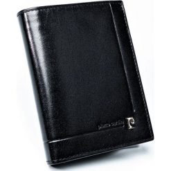 Portfel męski czarny PIERRE CARDIN YS507.1 326 NERO. Czarne portfele Pierre Cardin, bez wzorów, z materiału. Za 134.00 zł.