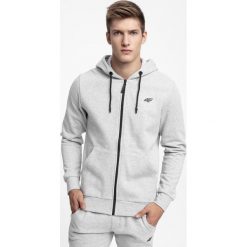 Bluza męska BLM300 - szary melanż. Bluzy z kapturem marki 4F. W wyprzedaży za 99.99 zł.