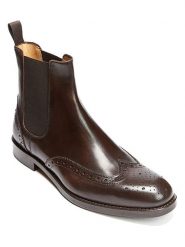 British Passport Skórzane sztyblety w kolorze ciemnobrązowym rozmiar: 45. Brązowe sztyblety British Passport, bez wzorów, ze skóry, bez obcasa, bez zapięcia. Za 434.99 zł.