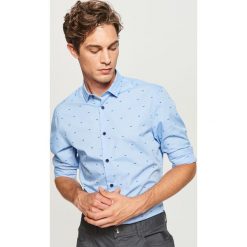 Koszula z mikroprintem regular fit - Niebieski. Koszule marki Reserved. Za 89.99 zł.