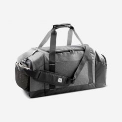 Torba sportowa Decathlon Academic 55 l. Czarne torby na ramię Decathlon, bez wzorów, z materiału, na ramię, bez dodatków. Za 119.99 zł.