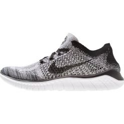 Nike Performance FREE RUN FLYKNIT 2018 Obuwie do biegania neutralne white/black. Buty do biegania marki Nike Performance. Za 549.00 zł.